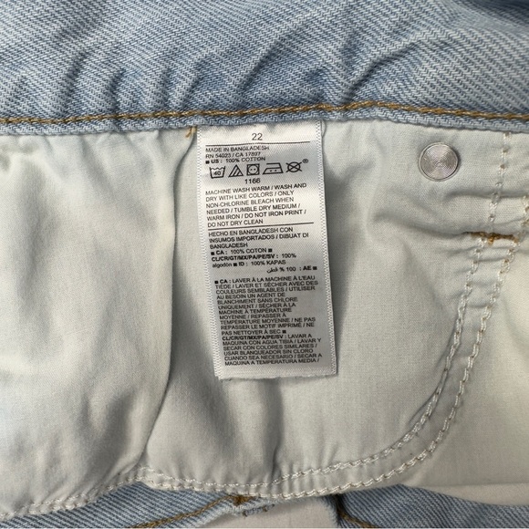 Old Navy Blue Jean Shorts Distressed Cut-Off Style - Picture 6 of 6